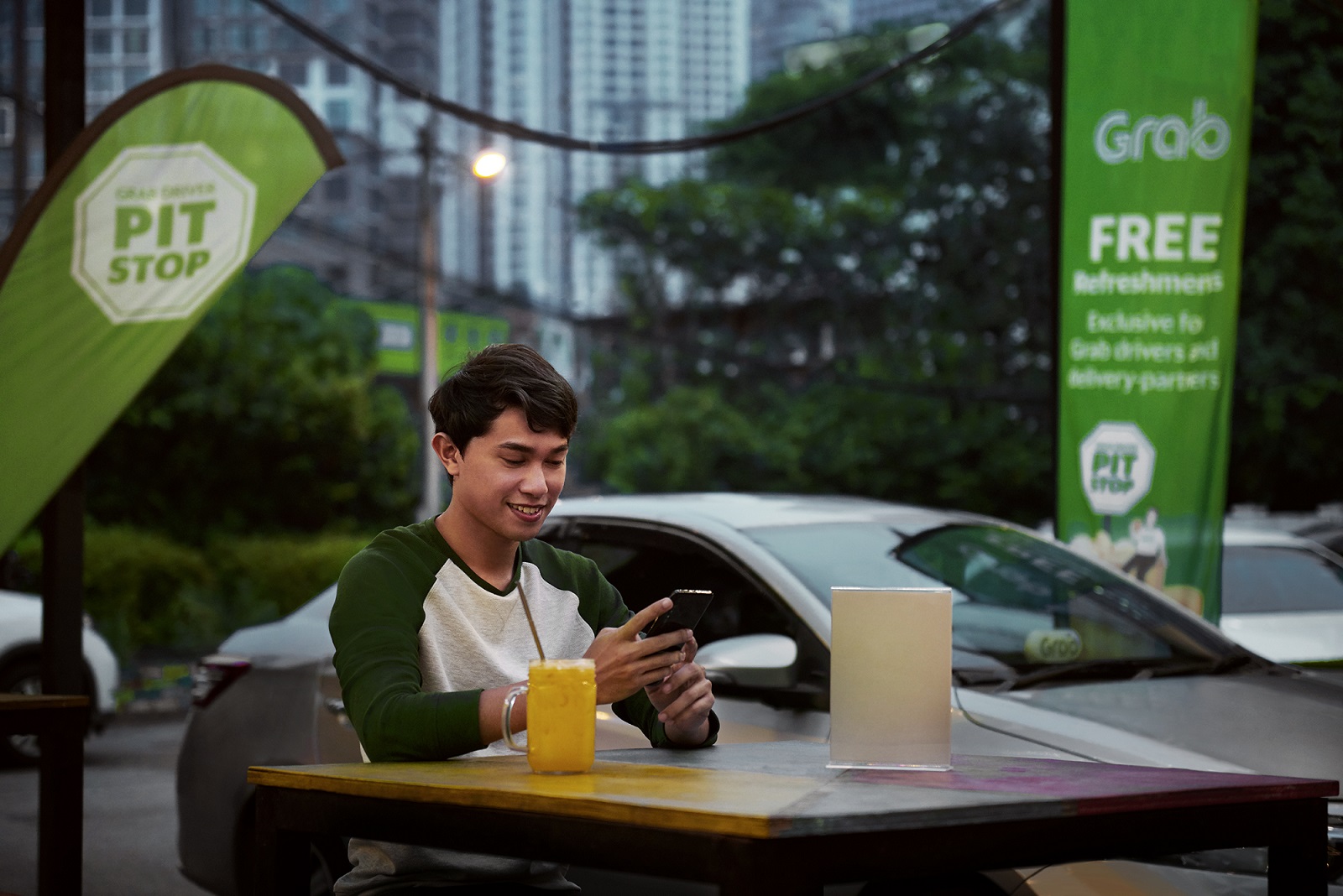 Grab and Microsoft partner to upskill Malaysian driver and delivery ...